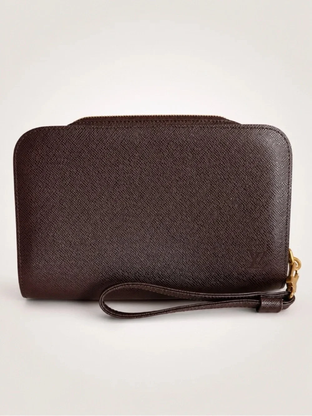 Louis Vuitton Vintage Taiga Leather Pochette Baikal Clutch Bag in Burgundy